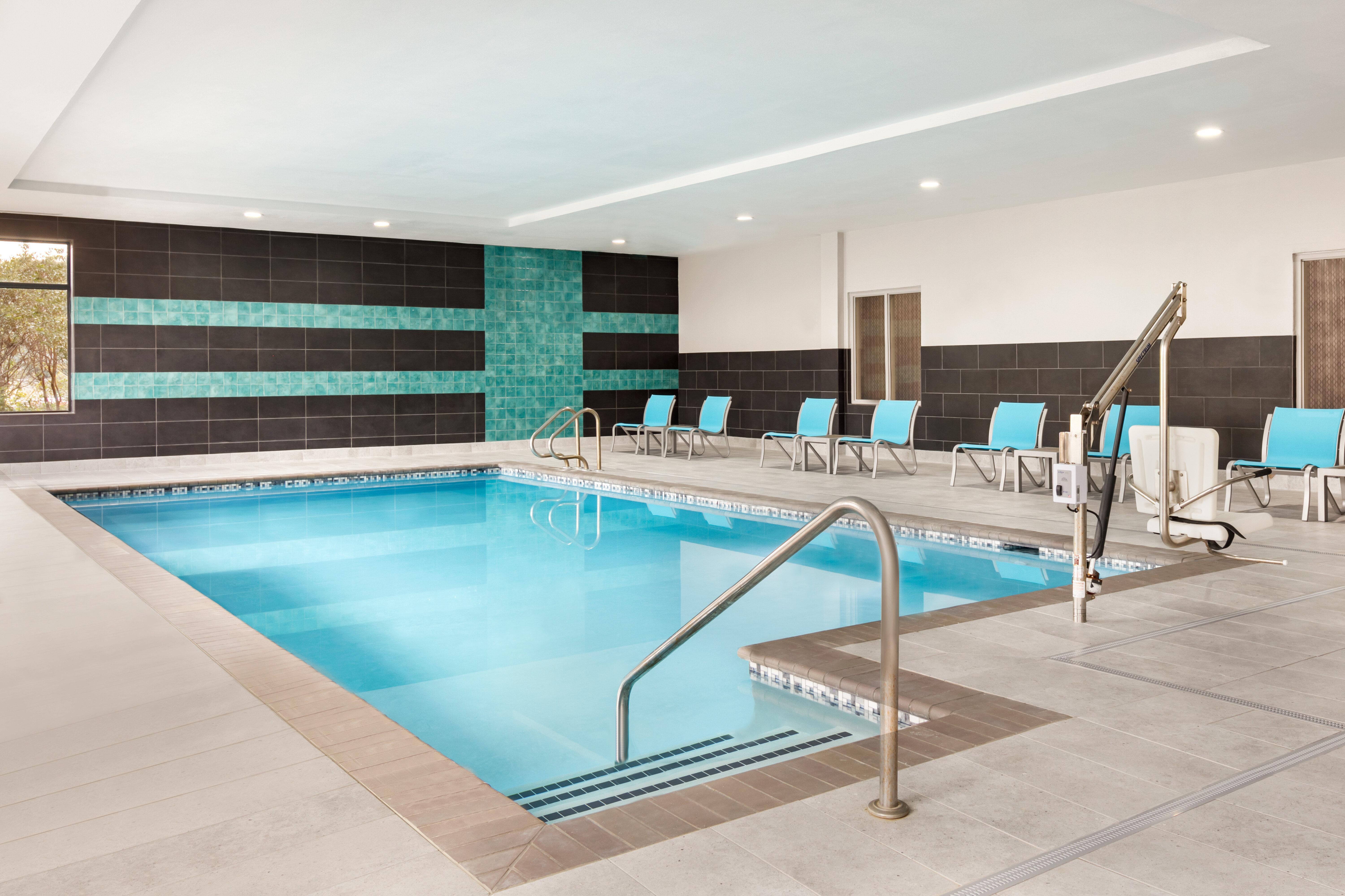 Holiday Inn Express Hotel & Suites Norfolk Airport By Ihg Exterior foto