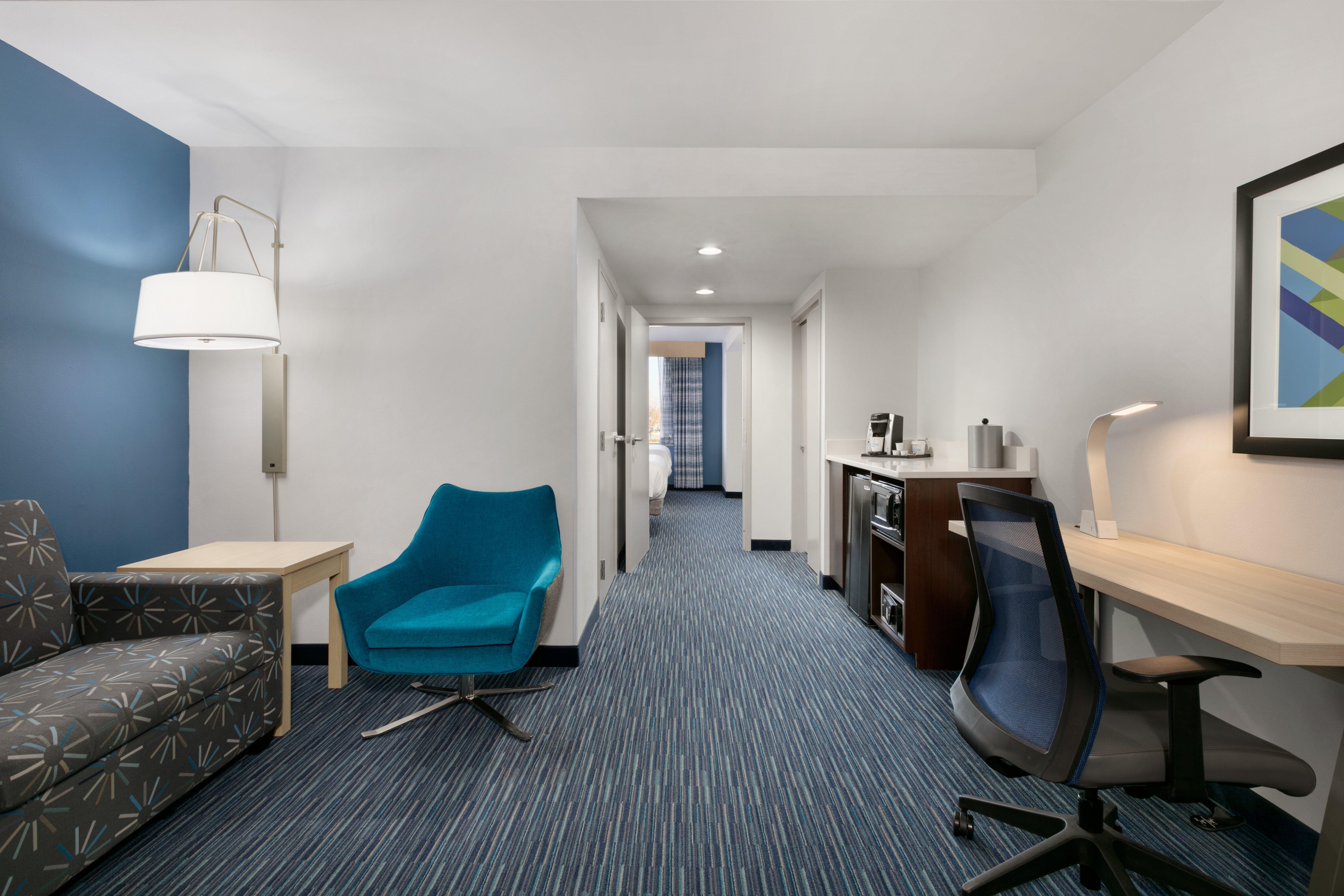 Holiday Inn Express Hotel & Suites Norfolk Airport By Ihg Exterior foto