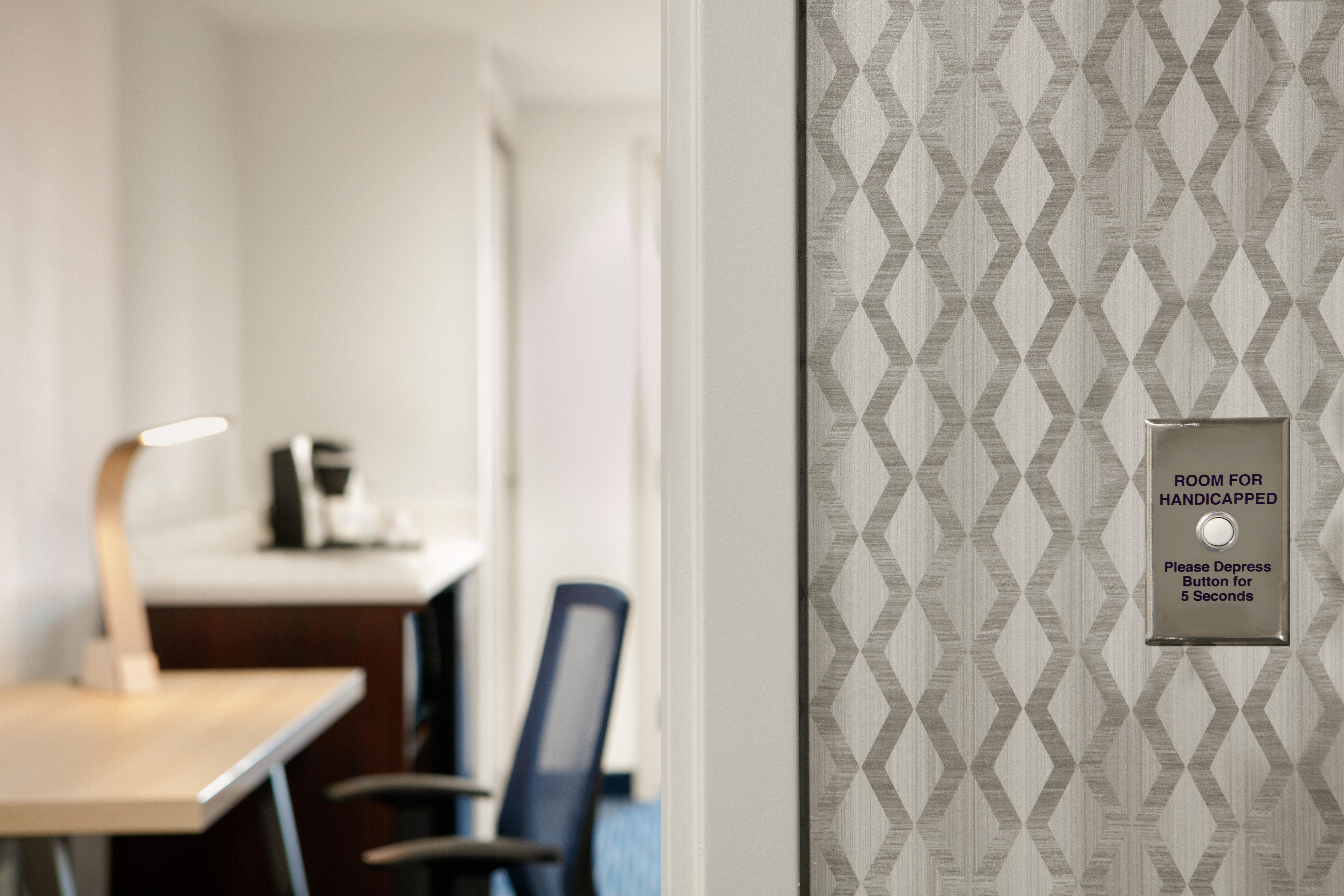 Holiday Inn Express Hotel & Suites Norfolk Airport By Ihg Exterior foto