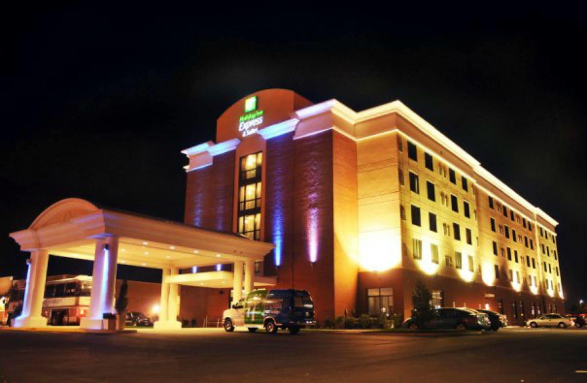 Holiday Inn Express Hotel & Suites Norfolk Airport By Ihg Exterior foto
